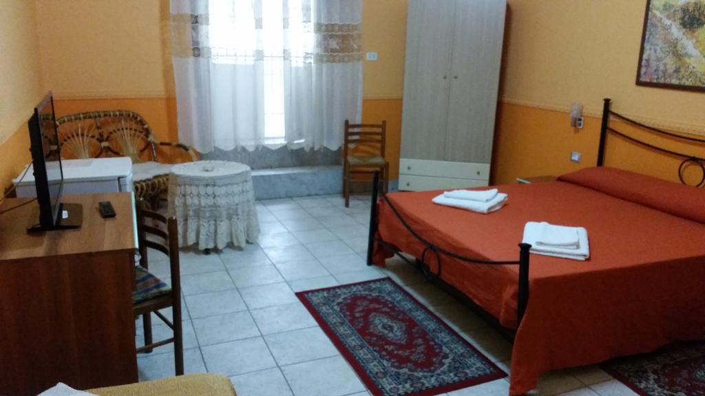 Hotel Gorizia Катания Экстерьер фото