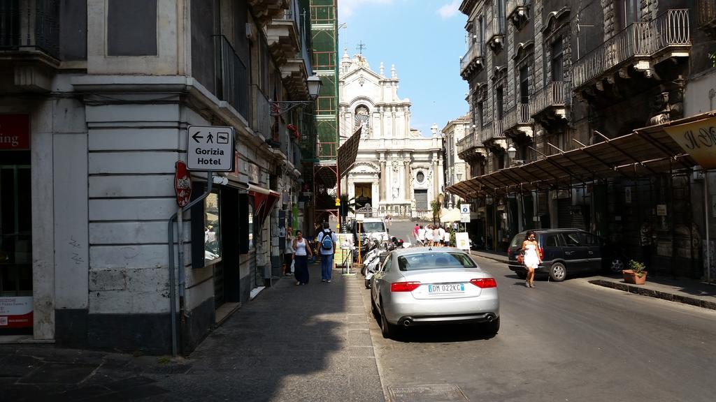 Hotel Gorizia Катания Экстерьер фото