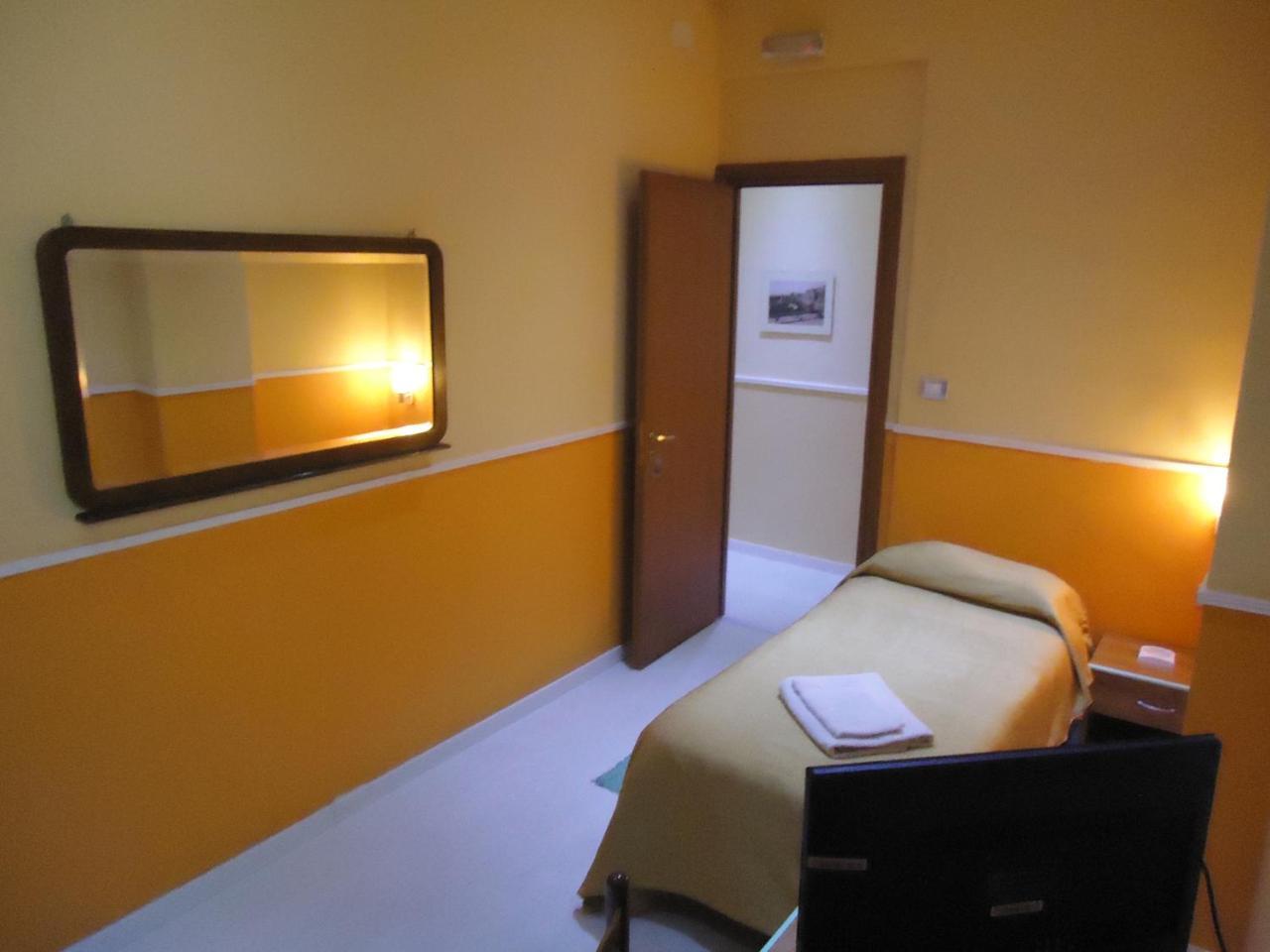 Hotel Gorizia Катания Экстерьер фото